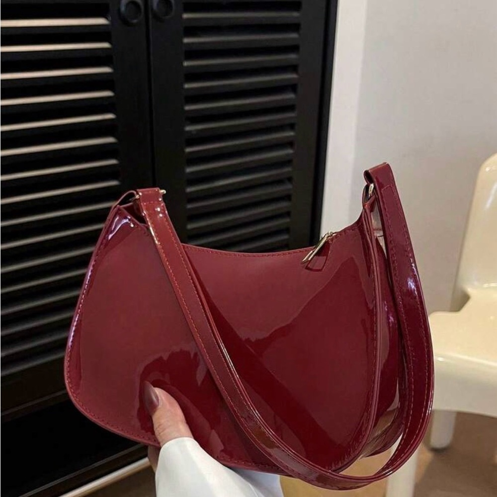 Elegant Burgundy Women's Shoulder Bag